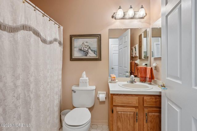 13 Portebello Road, Jackson, NJ 08527