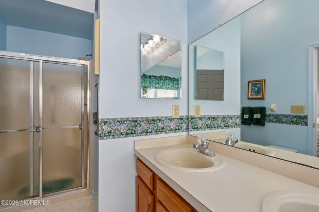 13 Portebello Road, Jackson, NJ 08527