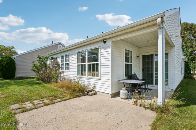 13 Portebello Road, Jackson, NJ 08527