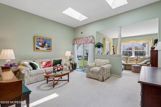 13 Portebello Road, Jackson, NJ 08527