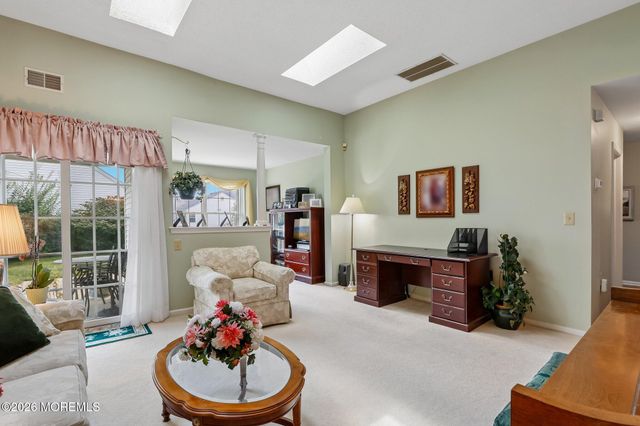13 Portebello Road, Jackson, NJ 08527