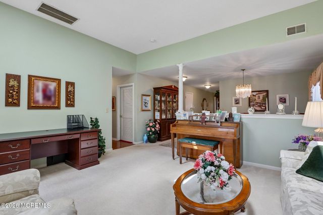 13 Portebello Road, Jackson, NJ 08527