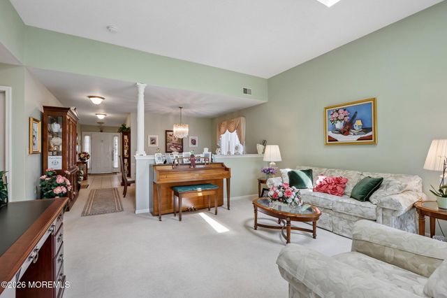 13 Portebello Road, Jackson, NJ 08527