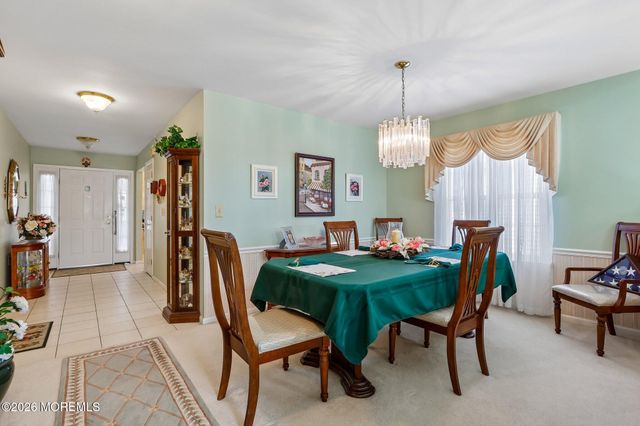 13 Portebello Road, Jackson, NJ 08527