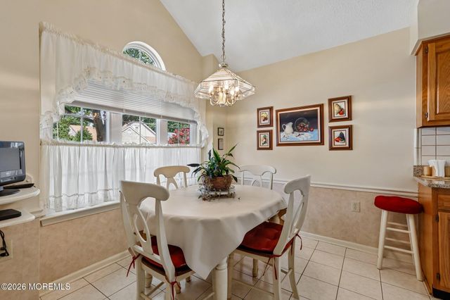 13 Portebello Road, Jackson, NJ 08527
