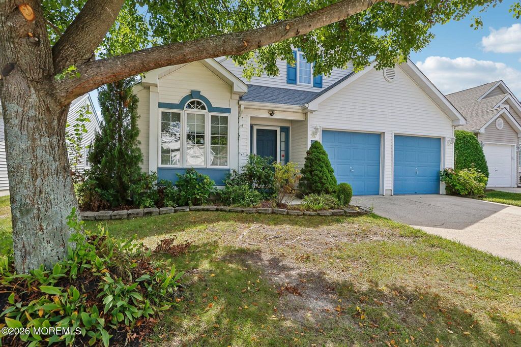 13 Portebello Road, Jackson, NJ 08527