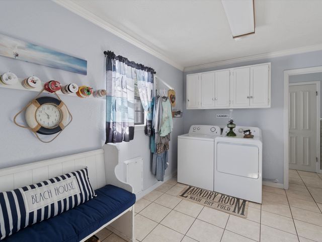 208 E Gay, Gladewater, TX 75647