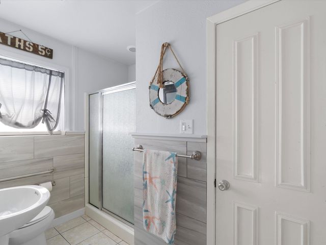 208 E Gay, Gladewater, TX 75647