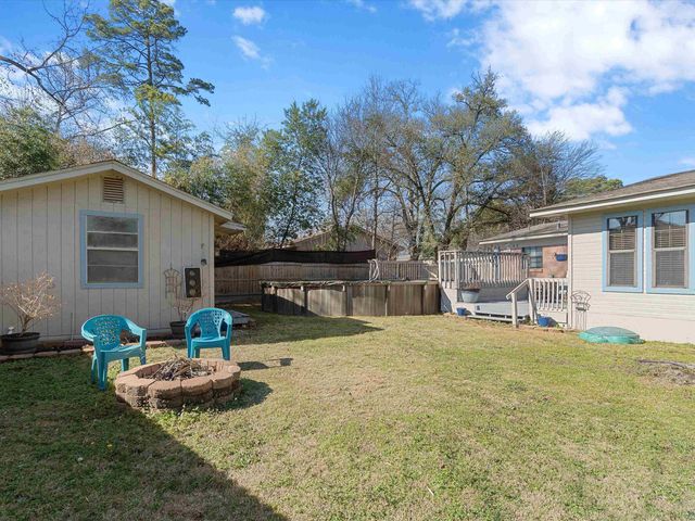 208 E Gay, Gladewater, TX 75647