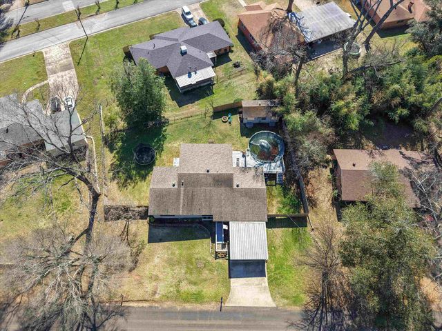 208 E Gay, Gladewater, TX 75647