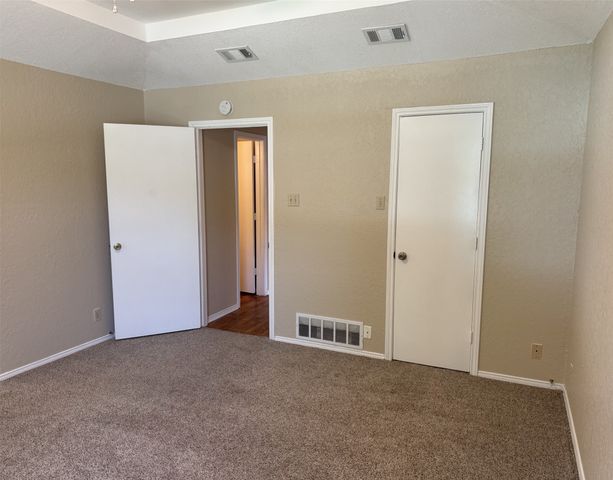 2212 Bolivar Street, Denton, TX 76201