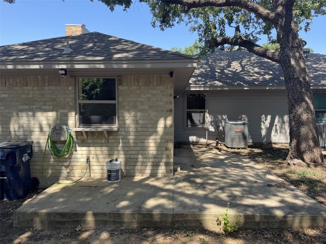 2212 Bolivar Street, Denton, TX 76201