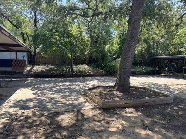 2212 Bolivar Street, Denton, TX 76201