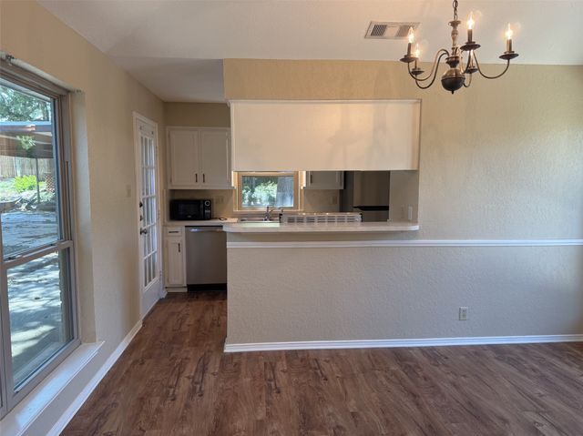 2212 Bolivar Street, Denton, TX 76201
