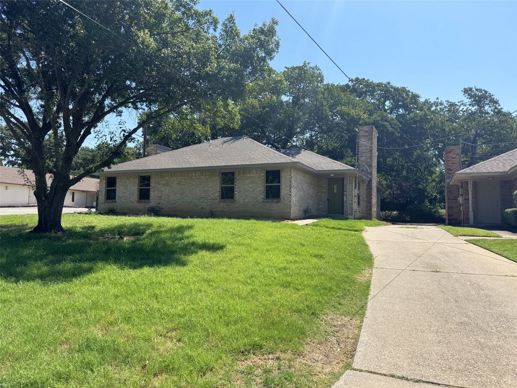 2212 Bolivar Street, Denton, TX 76201