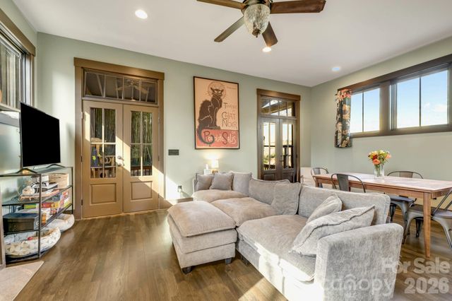 226 Flint Street, Asheville, NC 28801