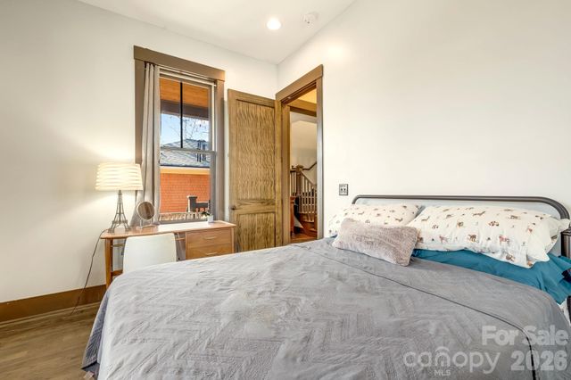 226 Flint Street, Asheville, NC 28801