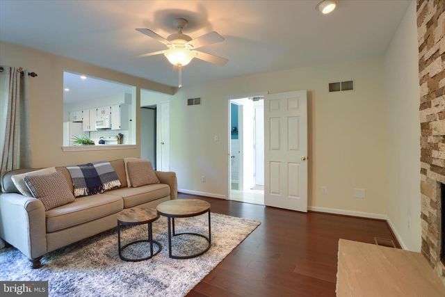 1708 DEER PATH CIR, Quakertown, PA 18951