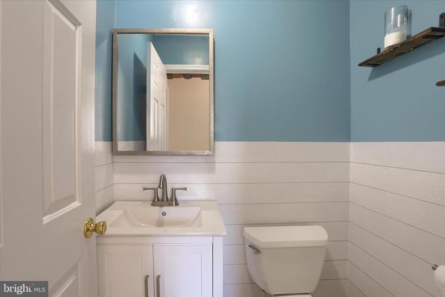 1708 DEER PATH CIR, Quakertown, PA 18951