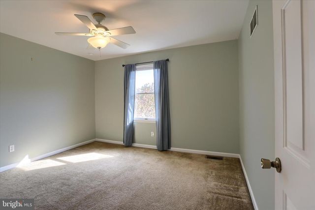 1708 DEER PATH CIR, Quakertown, PA 18951