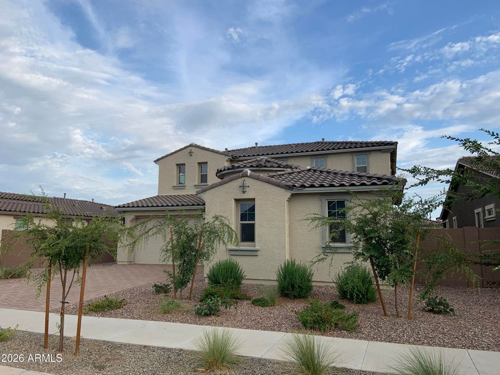 16917 W JENAN Road, Surprise, AZ 85388 — photo 2