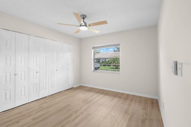 1602 HOVINGTON CIRCLE, Sun City Center, FL 33573