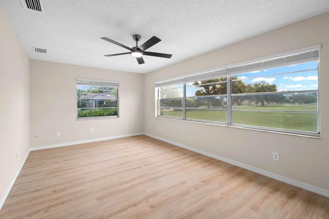1602 HOVINGTON CIRCLE, Sun City Center, FL 33573