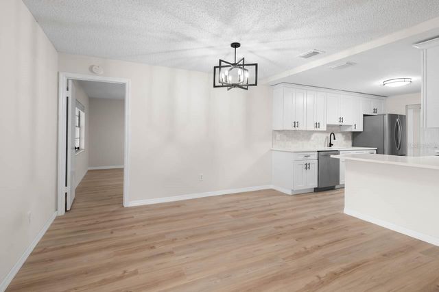1602 HOVINGTON CIRCLE, Sun City Center, FL 33573