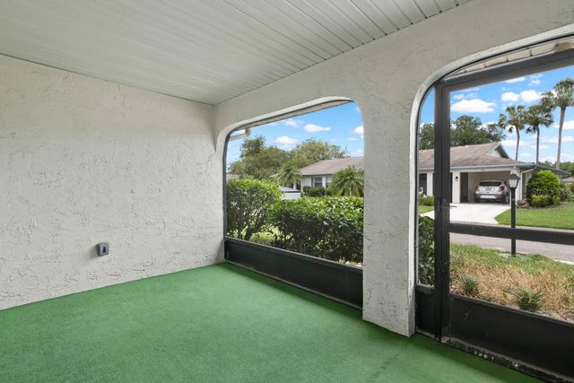 1602 HOVINGTON CIRCLE, Sun City Center, FL 33573