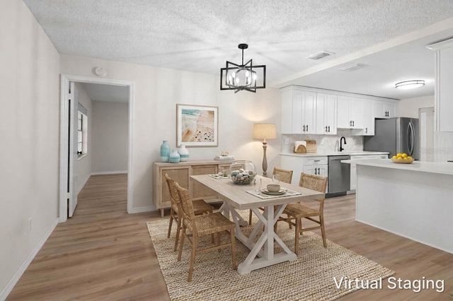 1602 HOVINGTON CIRCLE, Sun City Center, FL 33573