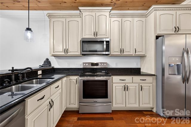9232 Aloysia Lane, Charlotte, NC 28269