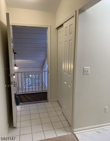 46 Smithfield Ct 46, Bernards Twp., NJ 07920