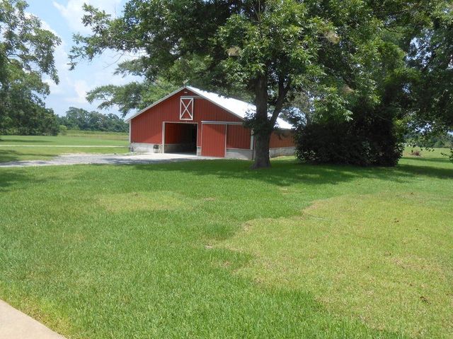 3151 S County Road 9, Newton, AL 36352