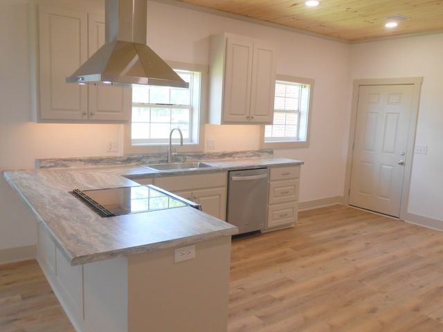 3151 S County Road 9, Newton, AL 36352