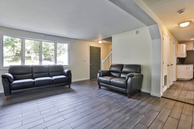 16 Blueberry Lane, Nashua, NH 03062