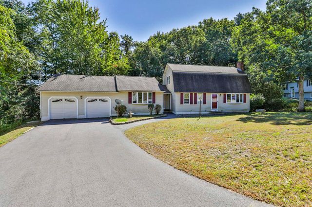 16 Blueberry Lane, Nashua, NH 03062