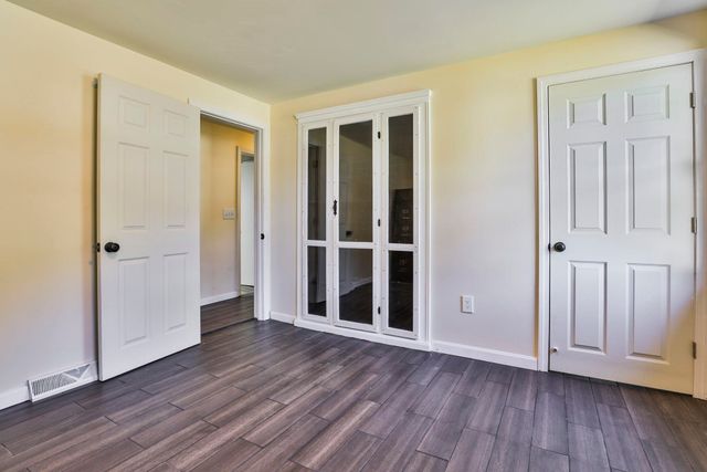 16 Blueberry Lane, Nashua, NH 03062