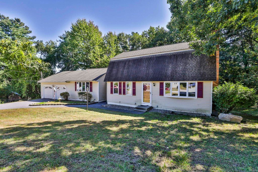 16 Blueberry Lane, Nashua, NH 03062