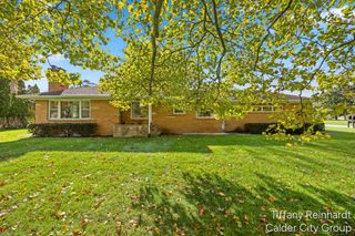 2596 Fletcher Drive, Grand Rapids, MI 49506