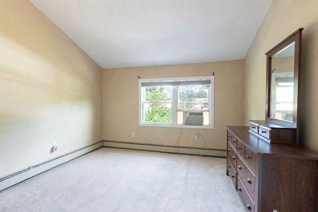 2 Senee Ct 2, Amesbury, MA 01913