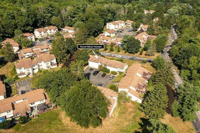 2 Senee Ct 2, Amesbury, MA 01913