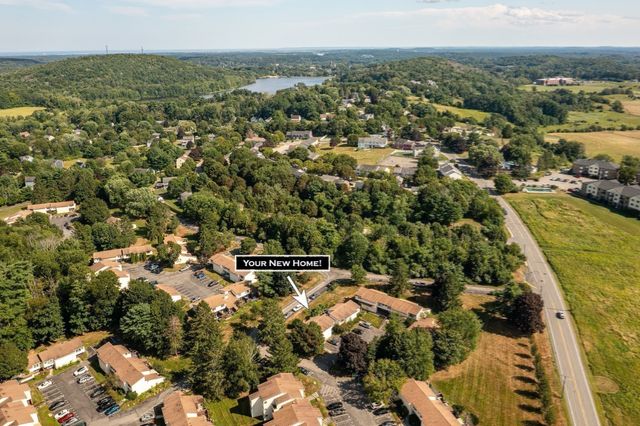 2 Senee Ct 2, Amesbury, MA 01913