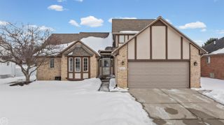 50912 Alden Drive, Macomb Twp, MI 48044