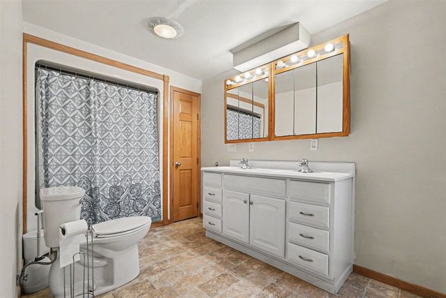 11645 W Bluewater Highway, Lowell, MI 49331