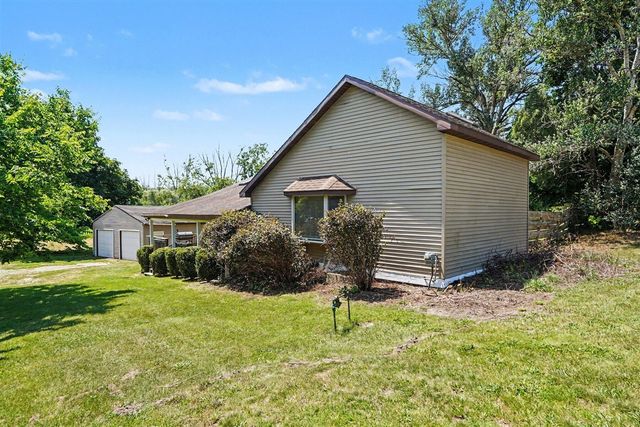 11645 W Bluewater Highway, Lowell, MI 49331