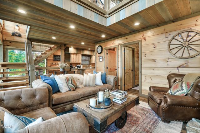1132 Villa Overlook Way, Gatlinburg, TN 37738