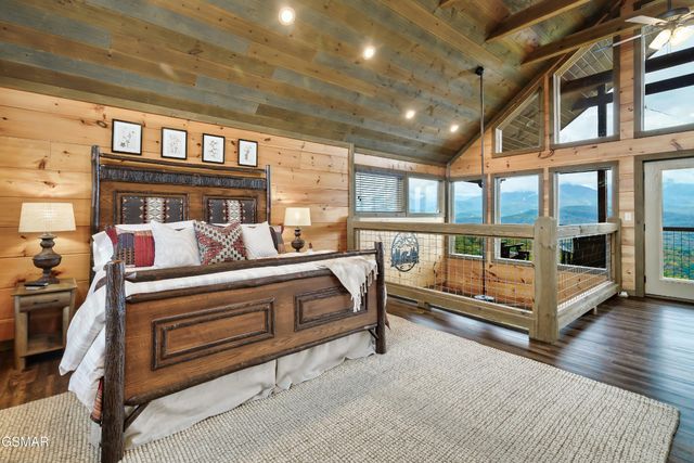 1132 Villa Overlook Way, Gatlinburg, TN 37738