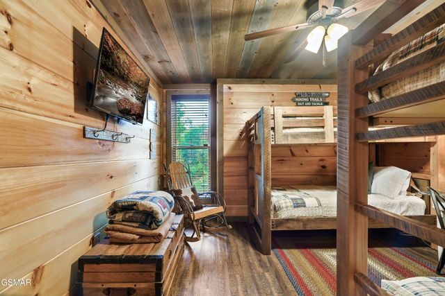 1132 Villa Overlook Way, Gatlinburg, TN 37738