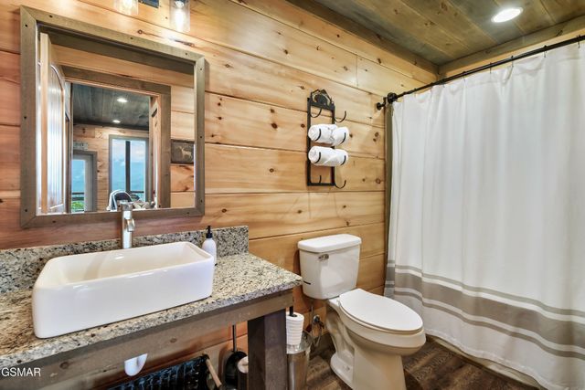 1132 Villa Overlook Way, Gatlinburg, TN 37738