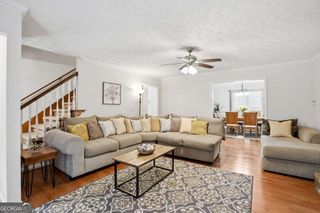 1354 Velvet Creek Glen SW, Marietta, GA 30008